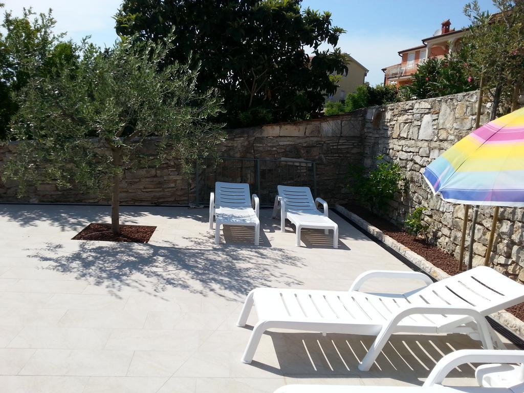 Summer Delight Apartments Savudrija Exterior photo